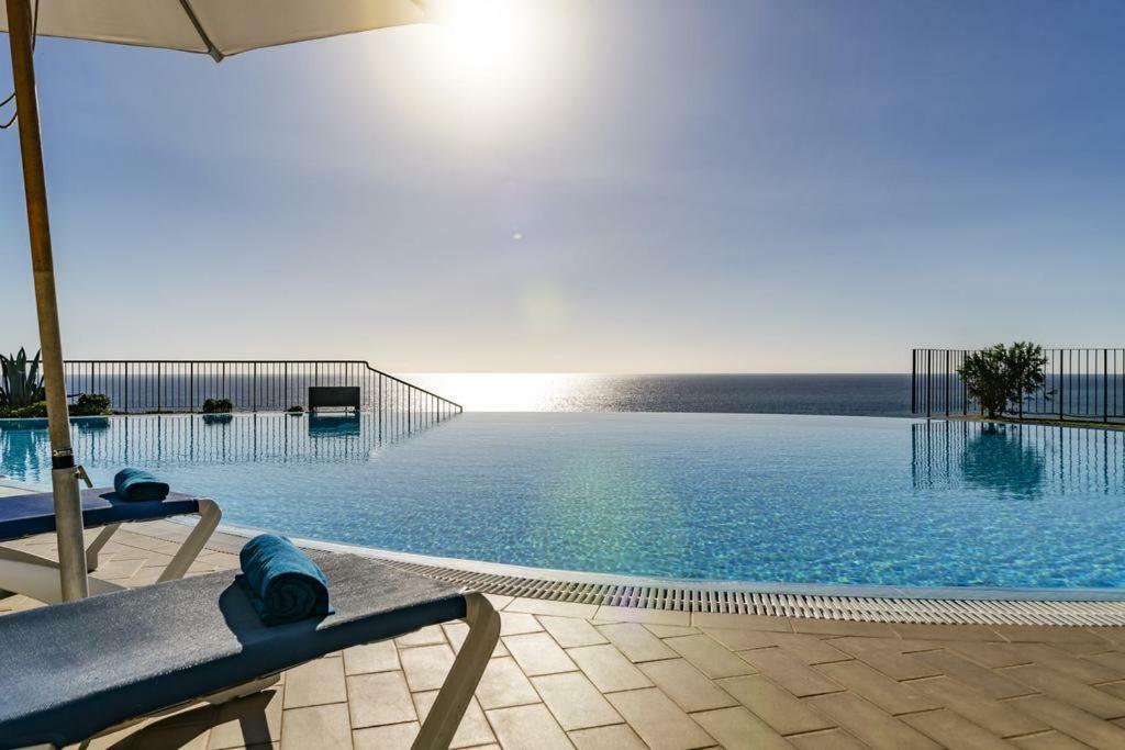 Formosa Infinity Pool Apartment Фуншал Экстерьер фото